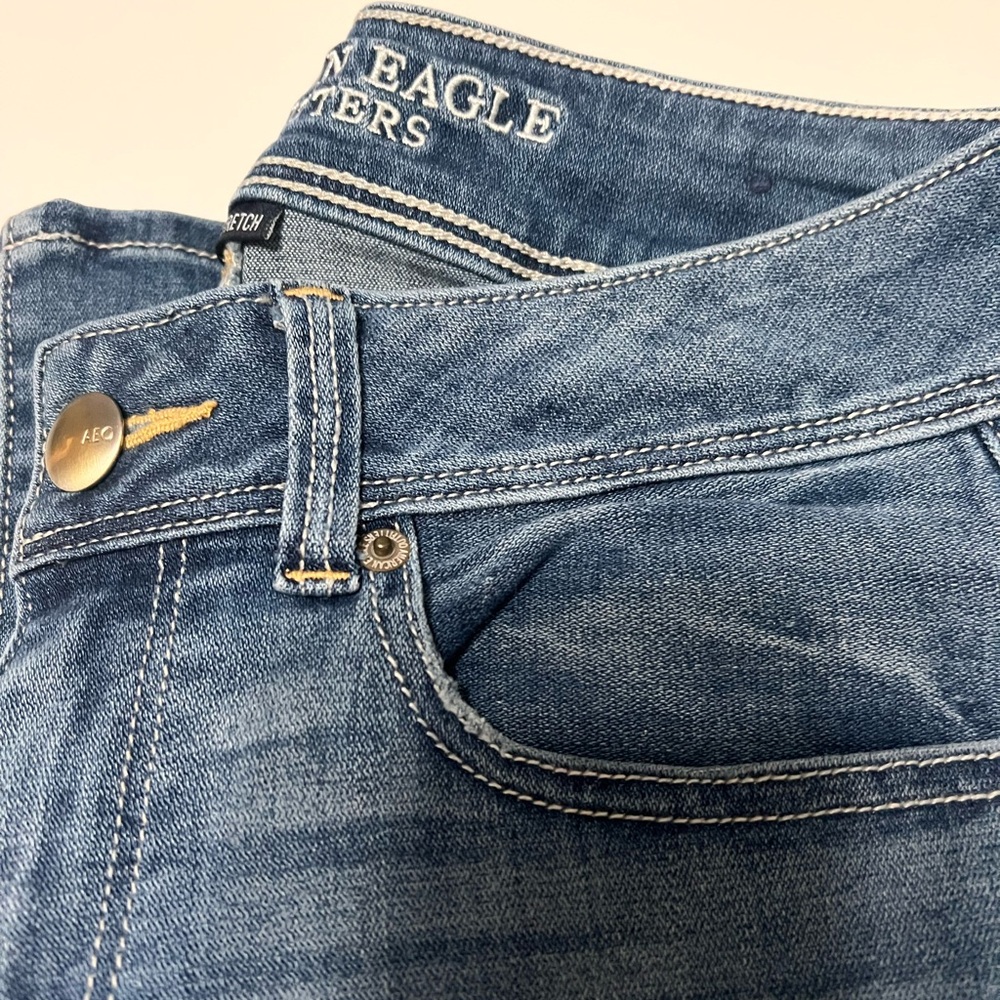 AEO - Picture 9 of 13